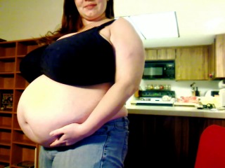 anorei is 33 weeks pregnant and lactating